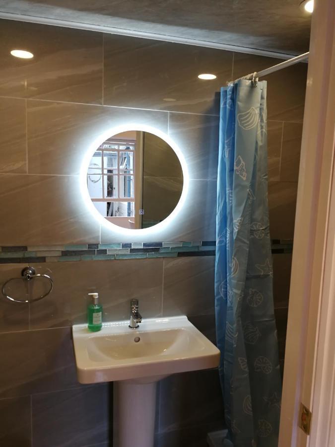 ברייטון Motel Schmotel מראה חיצוני תמונה
